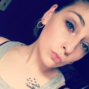 Meet your Posher, Rebecca